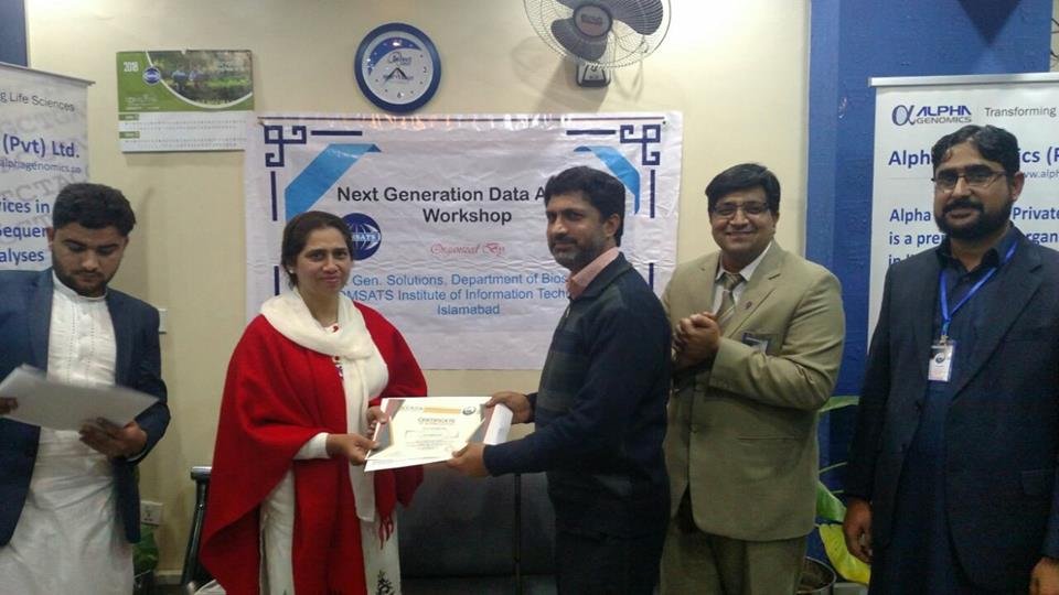 Alpha Genomics and Next Gen. Solutions cordially thank to Prof. Dr Bushra Mirza for her gracious presence to conclude NGS training — photograph 5
