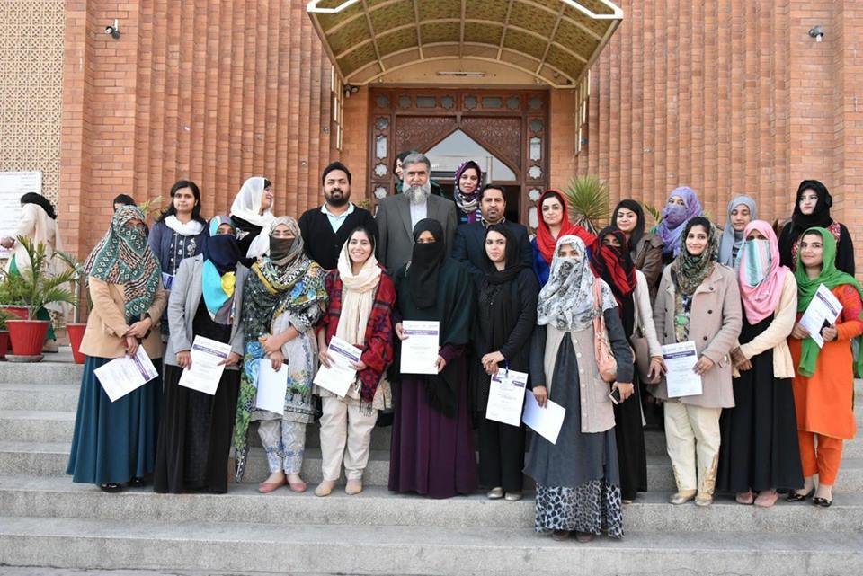Cryopreservation training session held  at IIUI — photograph 5