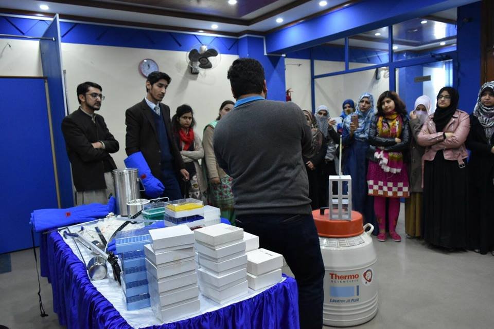 Cryopreservation training sessions at Alpha Genomics. — photograph 16