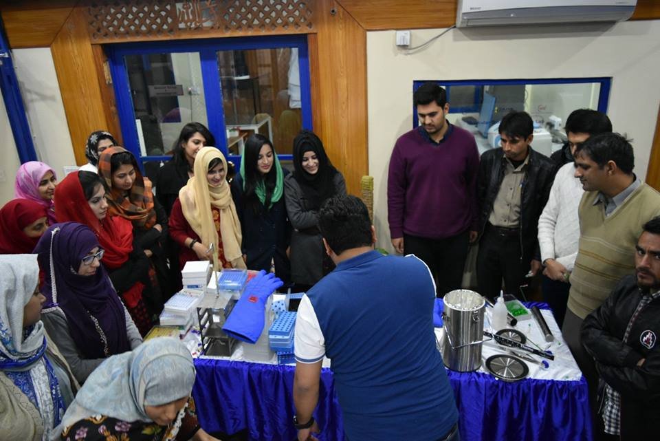 Cryopreservation training sessions at Alpha Genomics. — photograph 15